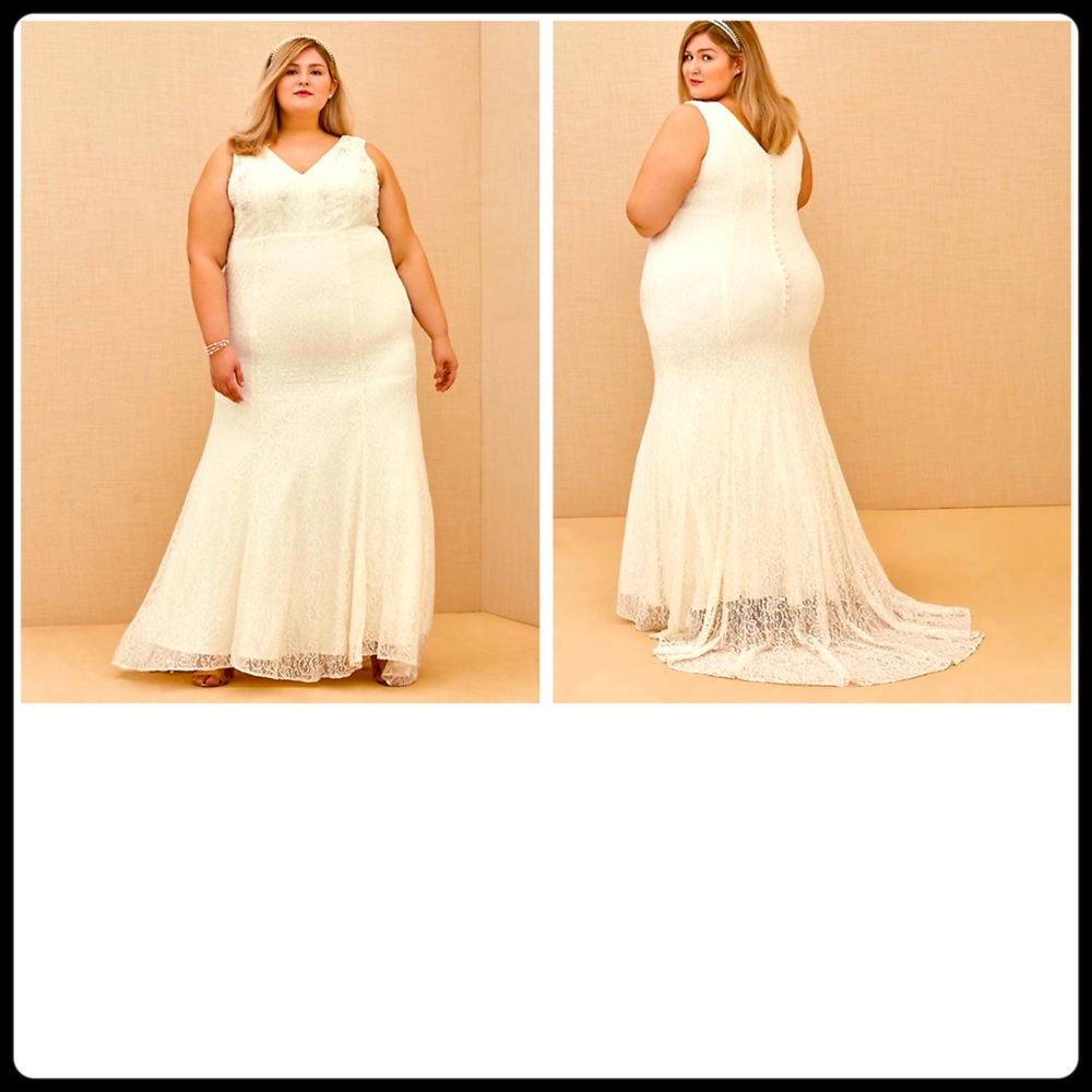 Plus sized wedding gown